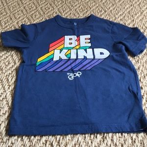 Gap Graphic Tshirt